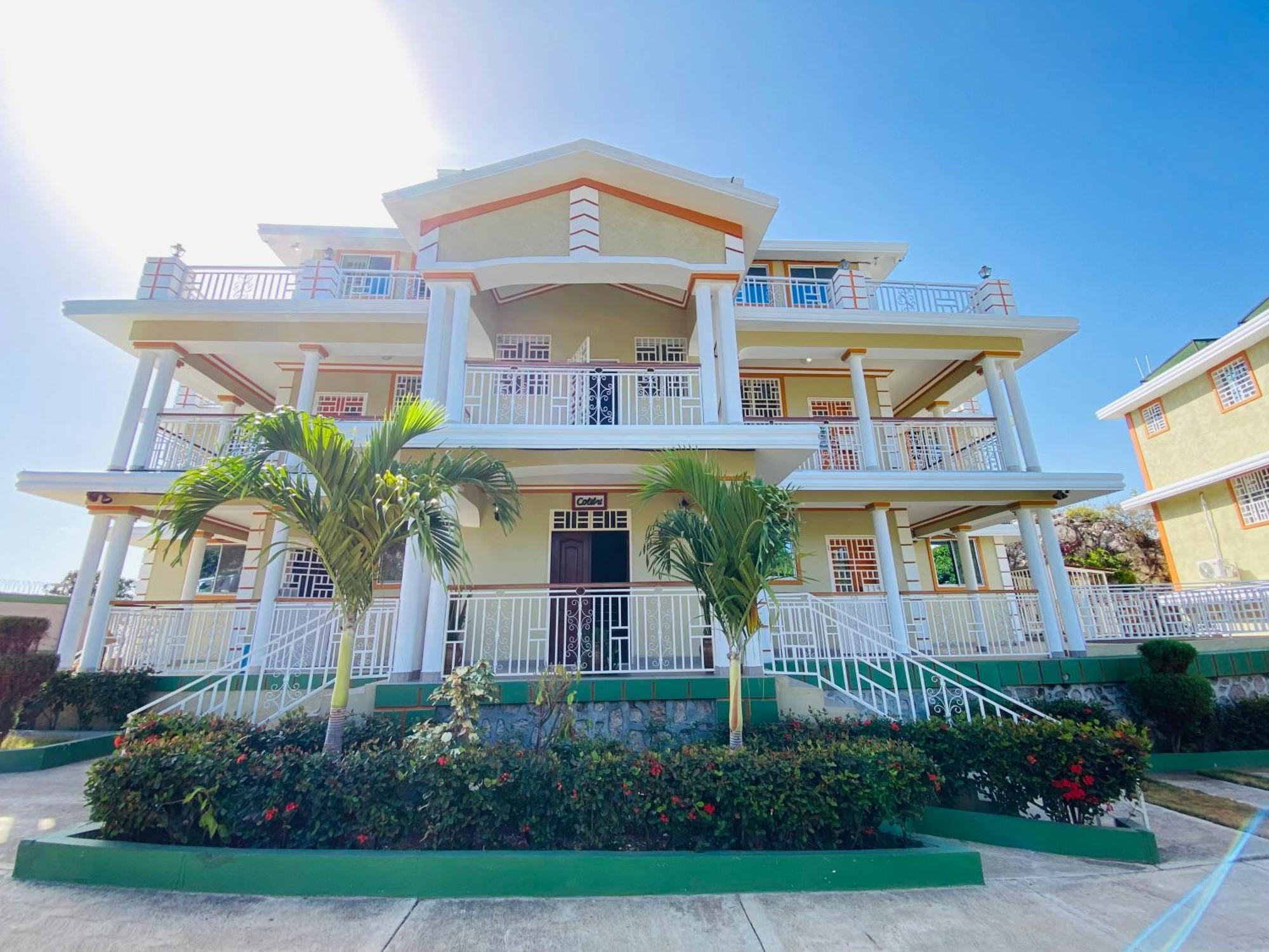 J&G Villa Hotel Cap-Haïtien Exterior foto